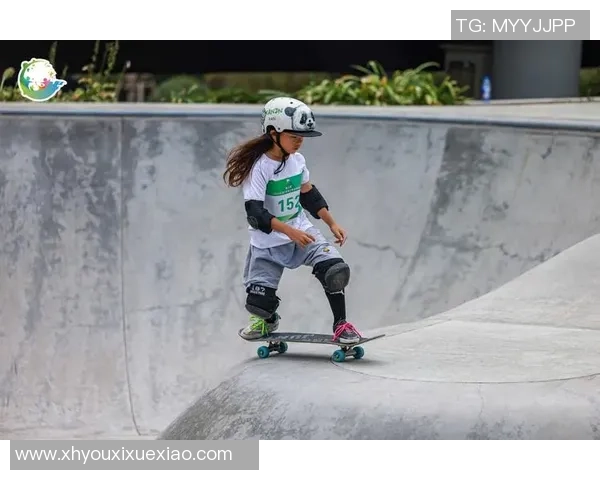 成都攀岩队在滑板精英赛中以51分稳居积分榜首位